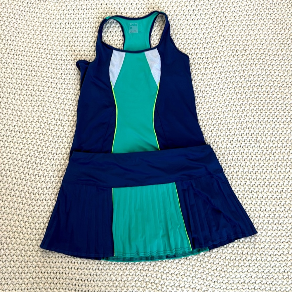 Wimbledon Lucky in Love set- Top is L skirt is XL